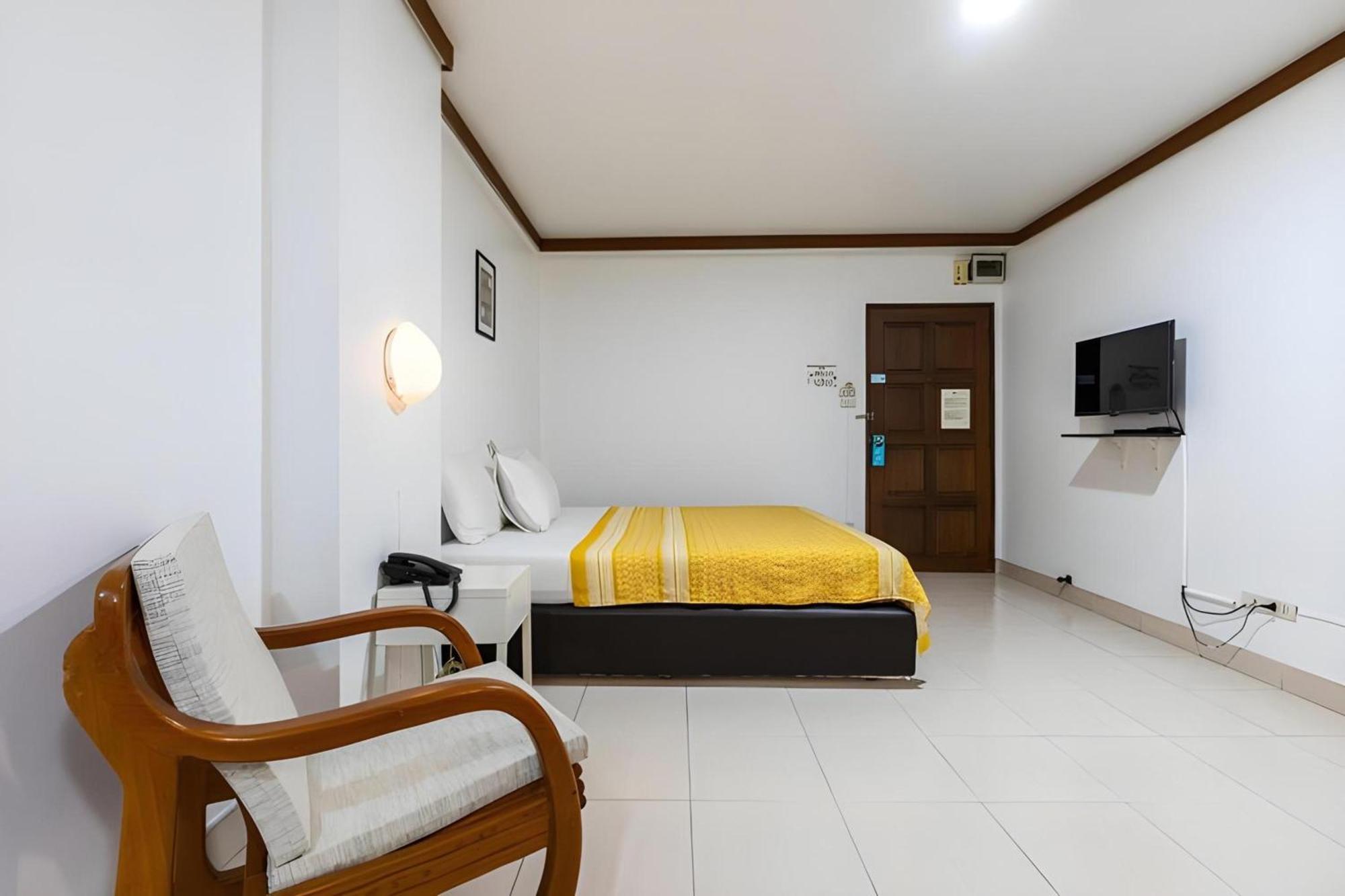 Collection O Howard Square Boutique Hotel Bangkok Dış mekan fotoğraf