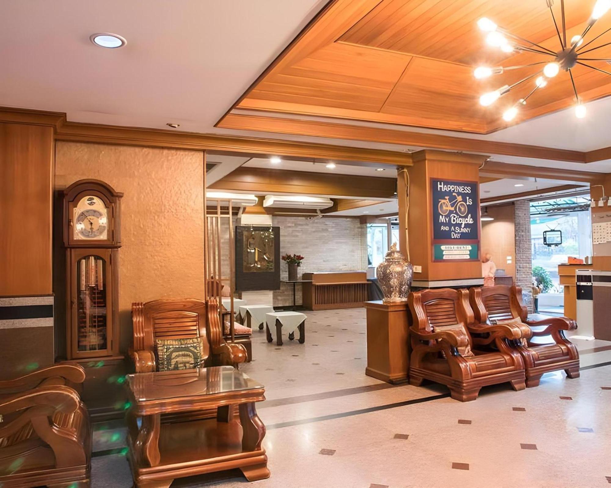 Collection O Howard Square Boutique Hotel Bangkok Dış mekan fotoğraf
