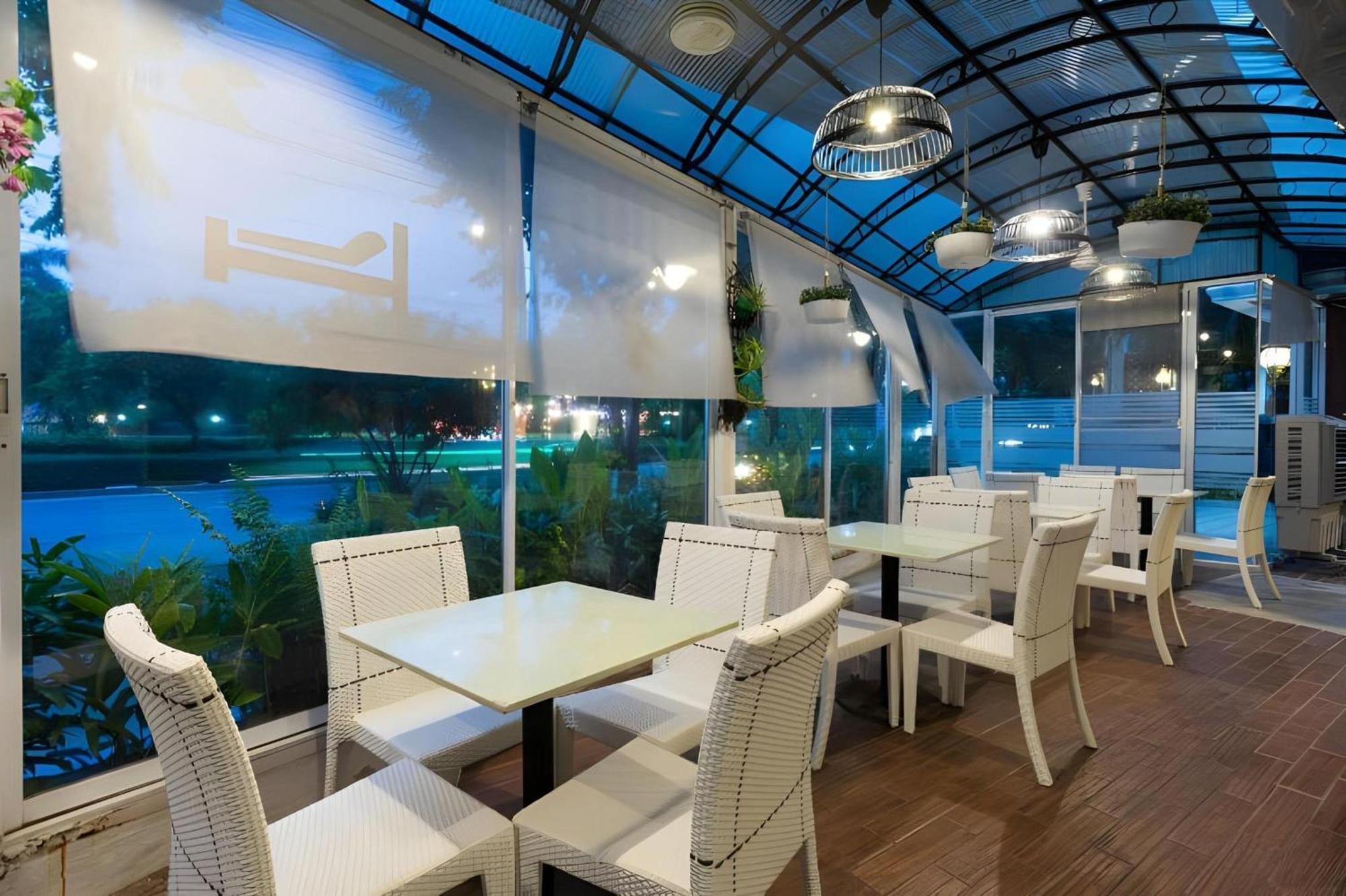Collection O Howard Square Boutique Hotel Bangkok Dış mekan fotoğraf