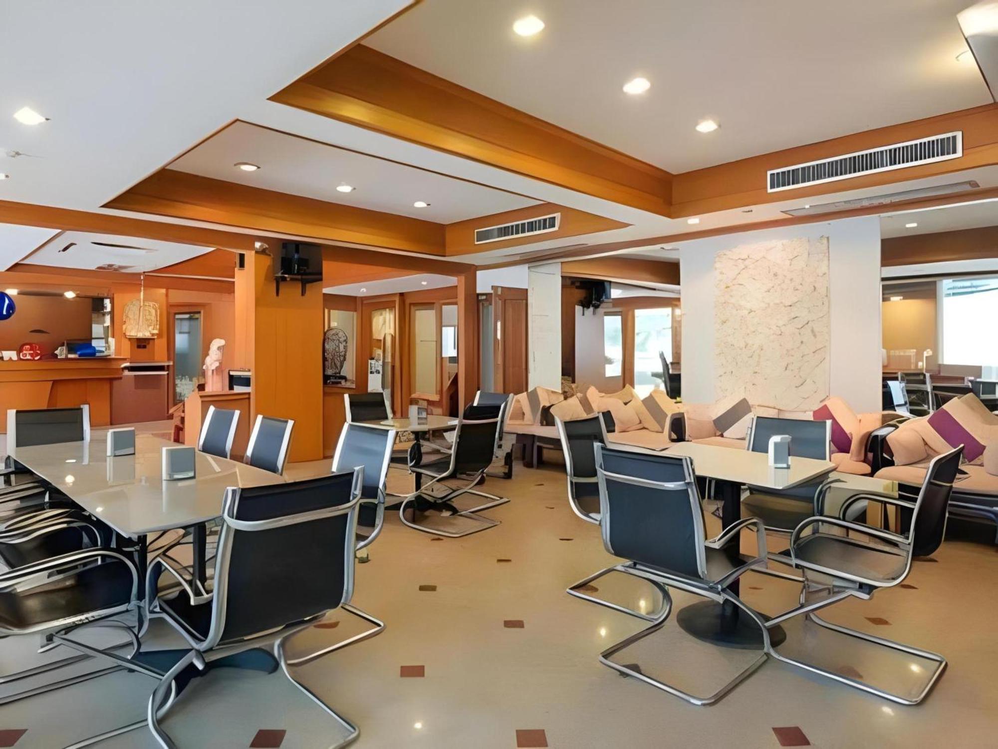 Collection O Howard Square Boutique Hotel Bangkok Dış mekan fotoğraf