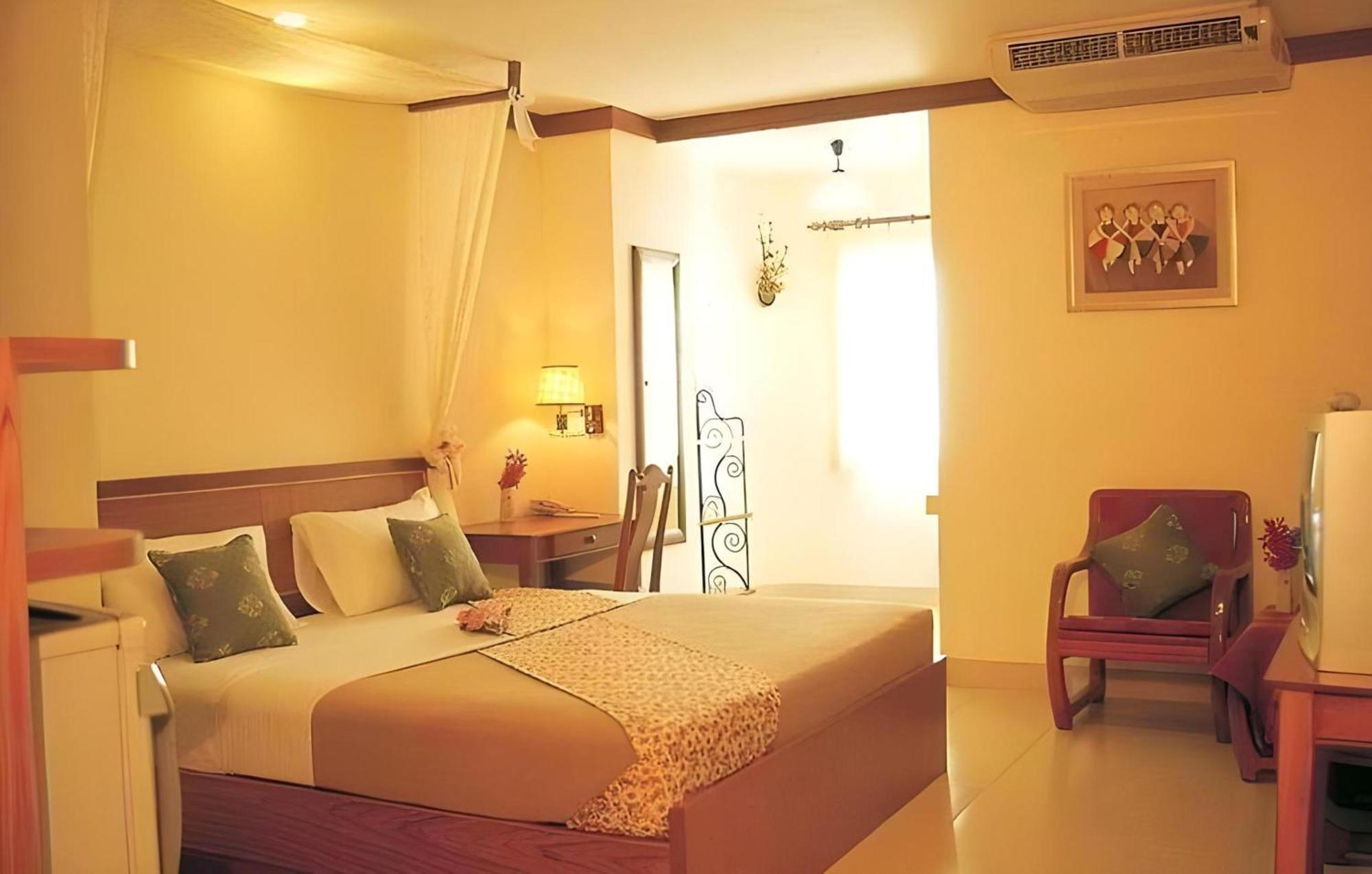 Collection O Howard Square Boutique Hotel Bangkok Dış mekan fotoğraf