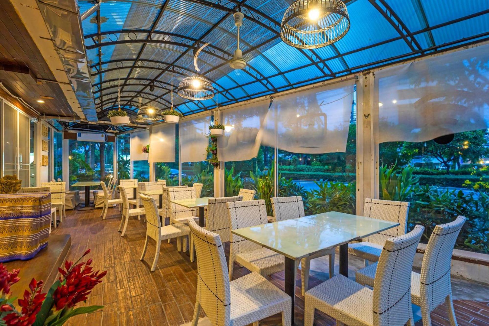 Collection O Howard Square Boutique Hotel Bangkok Dış mekan fotoğraf